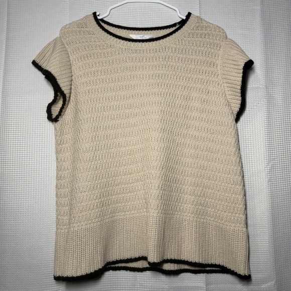 Time and Tru Flutter Sleeve Sweater Set 2PK L Navy Beige Contrast Trim - Picture 4 of 11